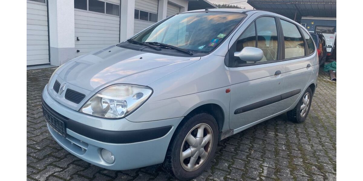 Renault Scenic 185.000 km 1.860 &euro; Steinen 79585