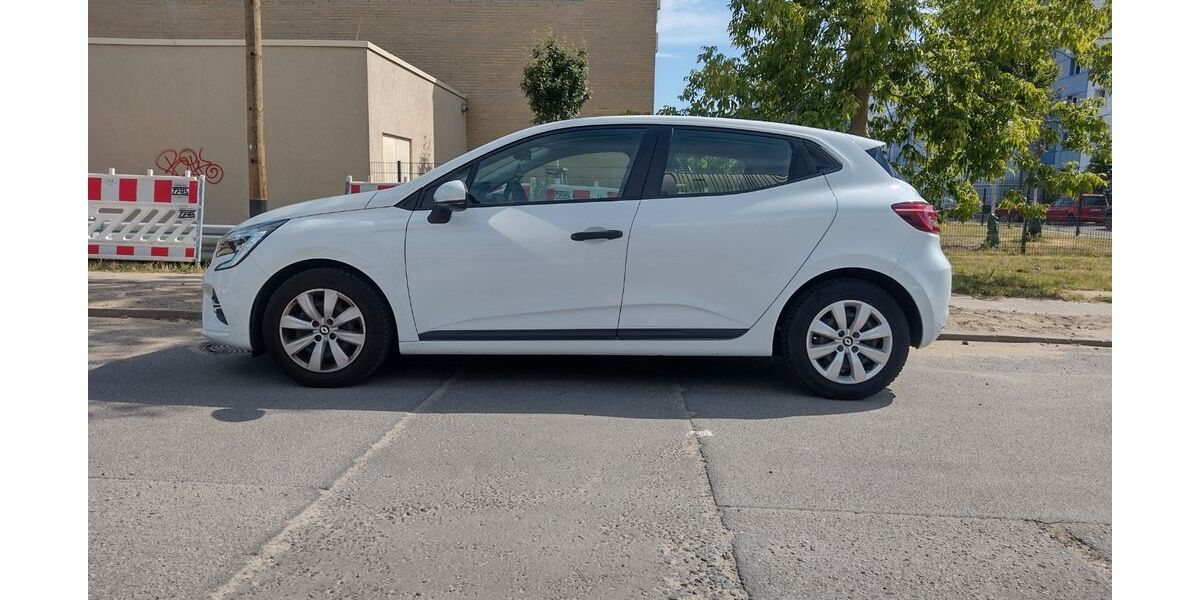 Renault Clio 99.000 km 8.400 &euro; Berlin 10319