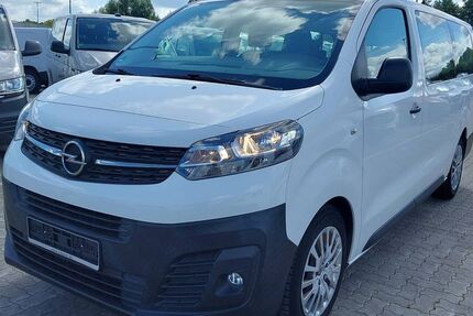 Opel Vivaro 18.300 km 26.950 € Bad Segeberg 23795
