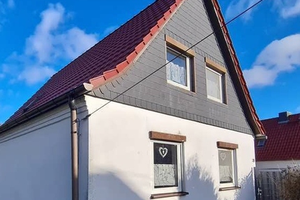 Freistehendes Einfamilienhaus in Ahlsdorf bei Helbra sucht neue Bewohner - Haus Ahlsdorf | Angebot:19469474