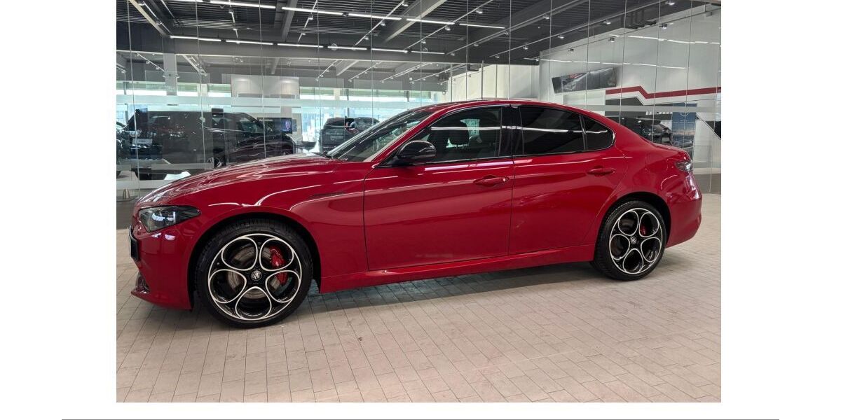 Alfa Romeo Giulia 18.324 km 37.660 € Dortmund 44145