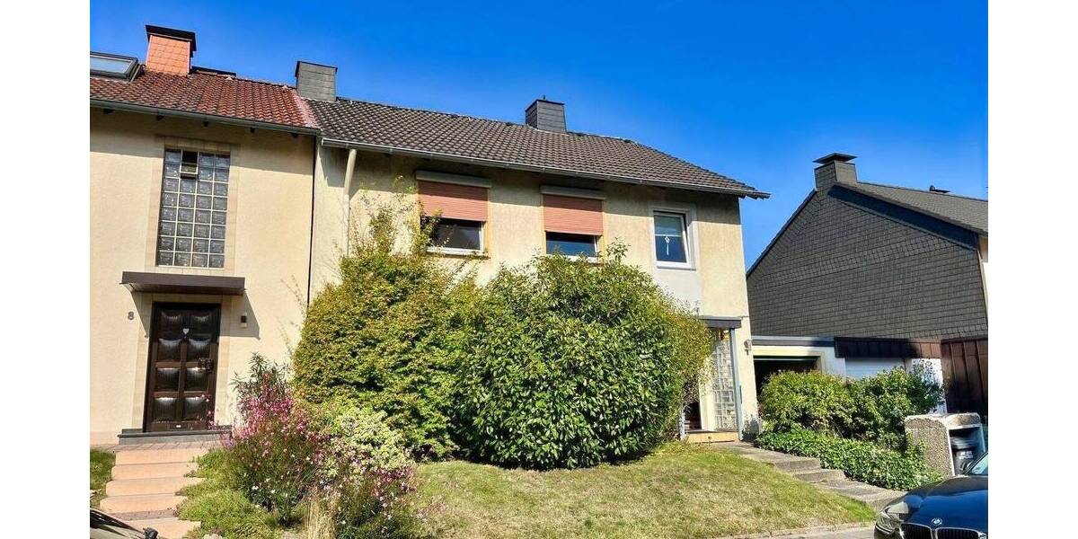 Juwel in Obercastrop ++ Doppelhaushälfte mit zwei Wohneinheiten ++ Garage ++ Garage 6 zimmer