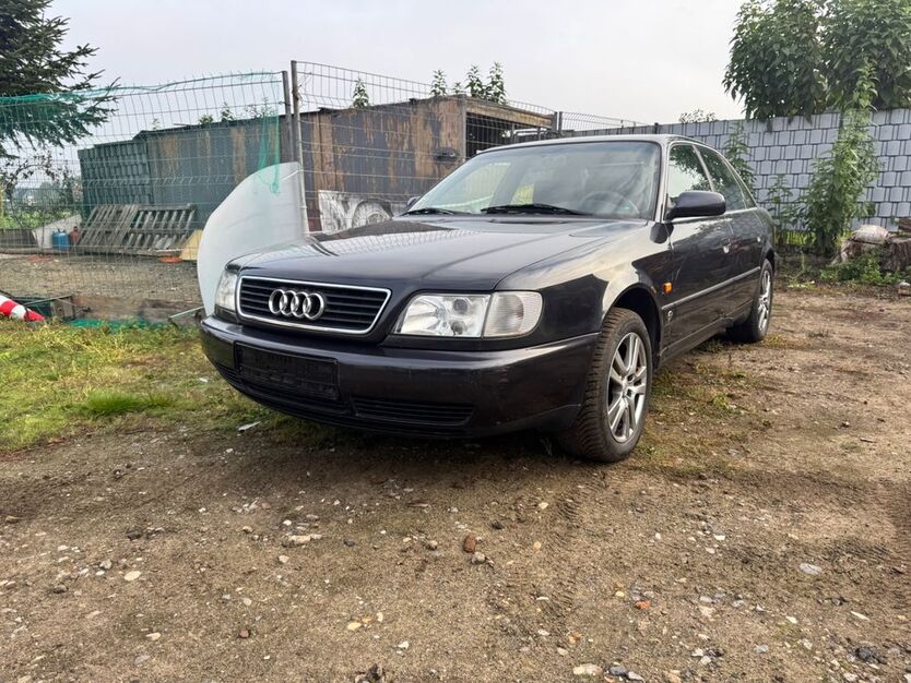Audi 100 205.000 km 3.000 € Raesfeld 46348