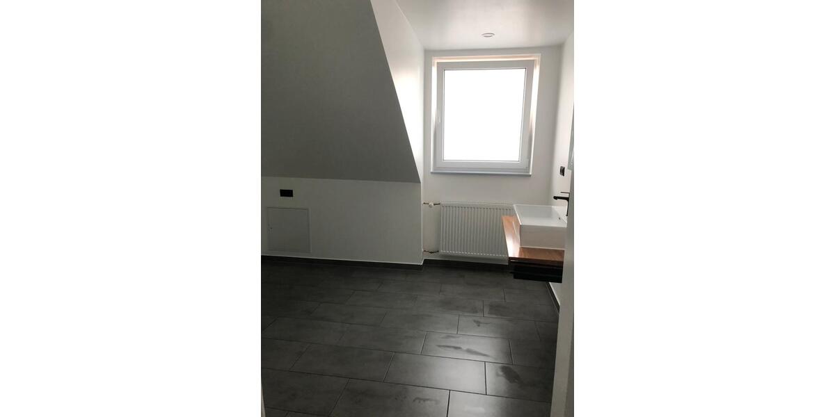 Dachgeschoßwohnung Holzminden - 3.5 Zimmer, 75 m&sup2;, 600&euro; | Angebot:26421303