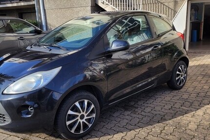 Ford Ka 180.000 km 2.490 € Schwalbach 66773