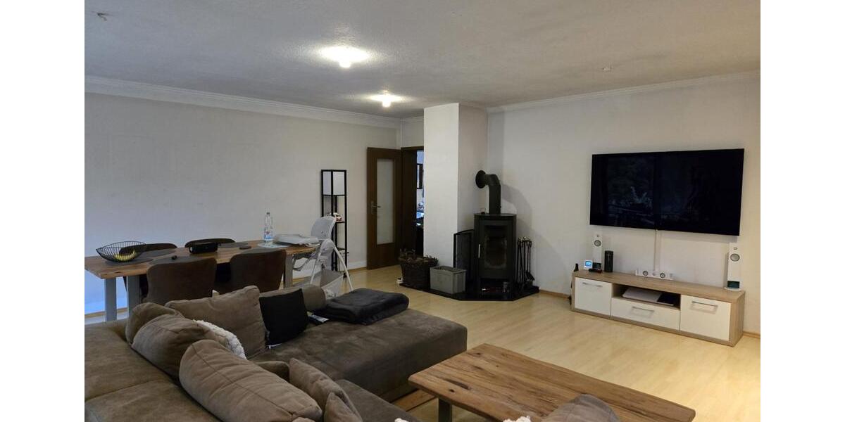 Etagenwohnung Linz am Rhein - 3 Zimmer, 92 m&sup2;, 990&euro; | Angebot:26109608