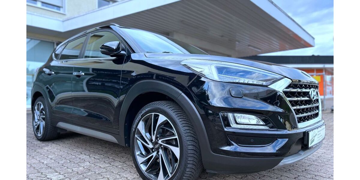 Hyundai TUCSON 114.000 km 18.900 &euro; Losheim am See 66679