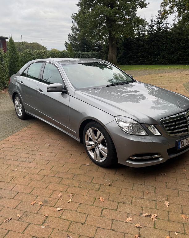 Mercedes-Benz E 220 245.000 km 11.500 € Molbergen 49696