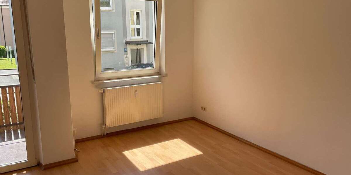 Etagenwohnung Amberg - 2 Zimmer, 57 m&sup2;, 425&euro; | Angebot:26374494