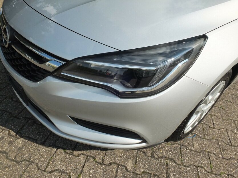 Opel Astra EDITION START-STOP NAVI KLIMA TEMPOMAT 98.758 km 9.904 € Köln 50858