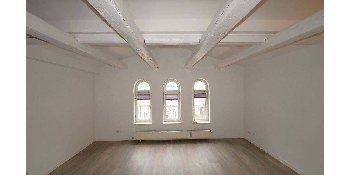 Wohnen unterm Dach: außergewöhnliches 1,5-Zimmer-Apartment Nähe Bahnhof 1 zimmer