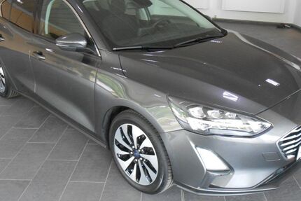 Ford Focus 45.450 km 14.850 € Deggendorf 94469