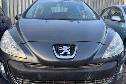 Peugeot 308 142.532 km 1.400 &euro; Erfurt 99089