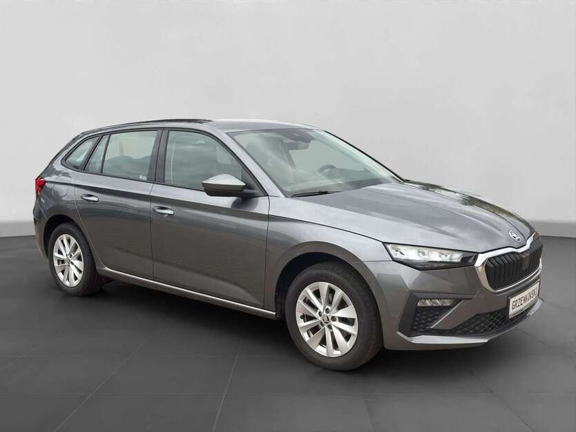 Skoda Scala 11.047 km 22.140 € Berlin 13127