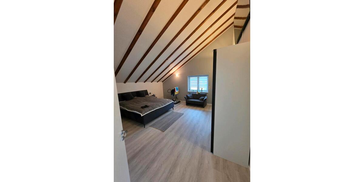 Einfamilienhaus Rösrath - 2 Zimmer, 154 m&sup2;, 2.400&euro; | Angebot:25958899