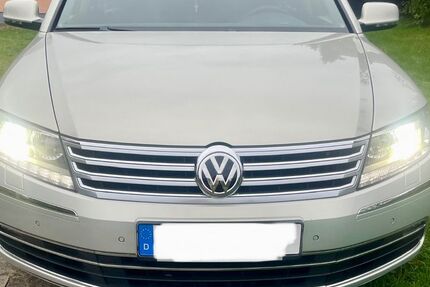 VW Phaeton 204.321 km 13.599 &euro; Düsseldorf 40589