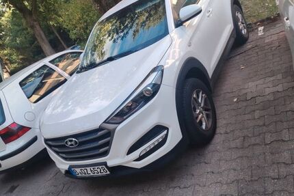 Hyundai TUCSON 84.500 km 13.500 &euro; Berlin 12249