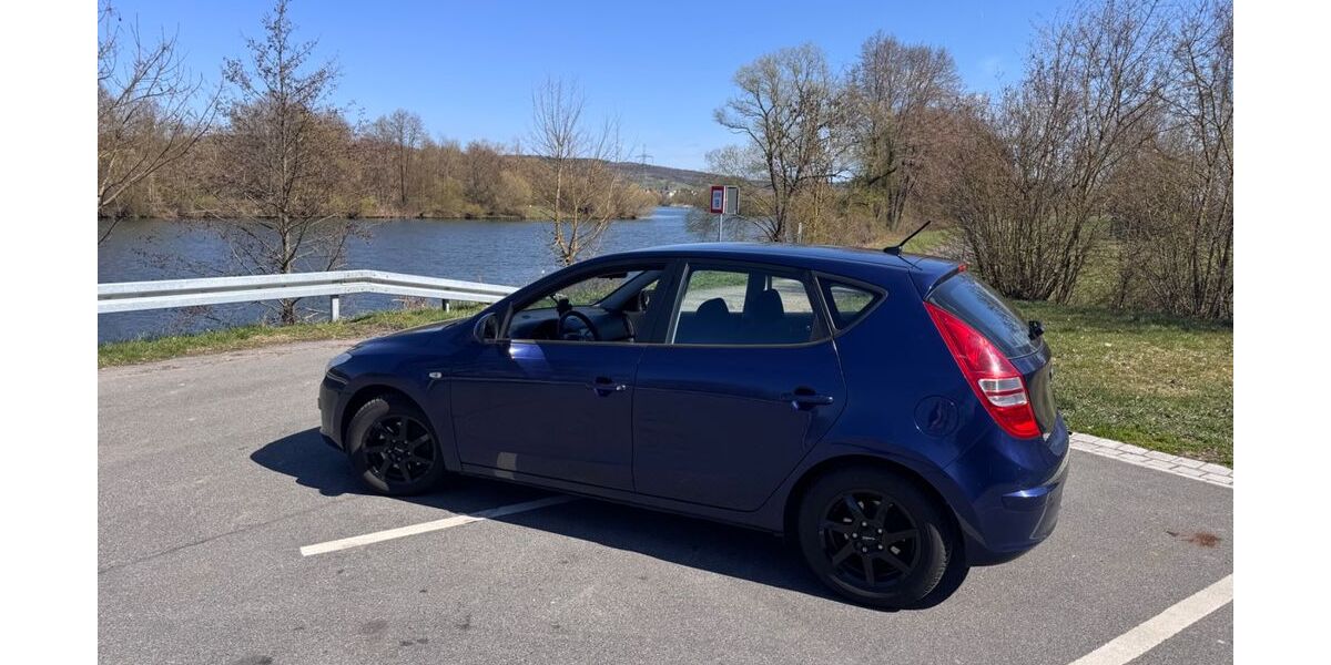 Hyundai i30 131.400 km 2.499 &euro; Bamberg 96052