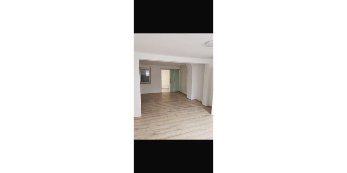 Doppelhaushälfte Höxter - 3 Zimmer, 110 m&sup2;, 1.250&euro; | Angebot:25834984
