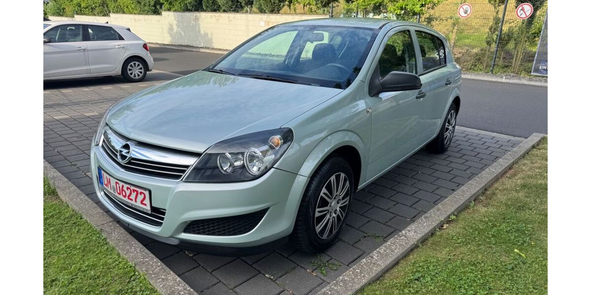 Opel Astra 151.000 km 3.499 &euro; Limburg 65552