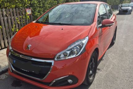 Peugeot 208 51.409 km 7.400 &euro; Ismaning 85737
