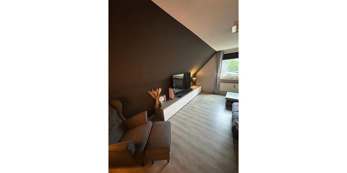 Dachgeschoßwohnung Itzehoe - 3 Zimmer, 70 m&sup2;, 825&euro; | Angebot:26649690