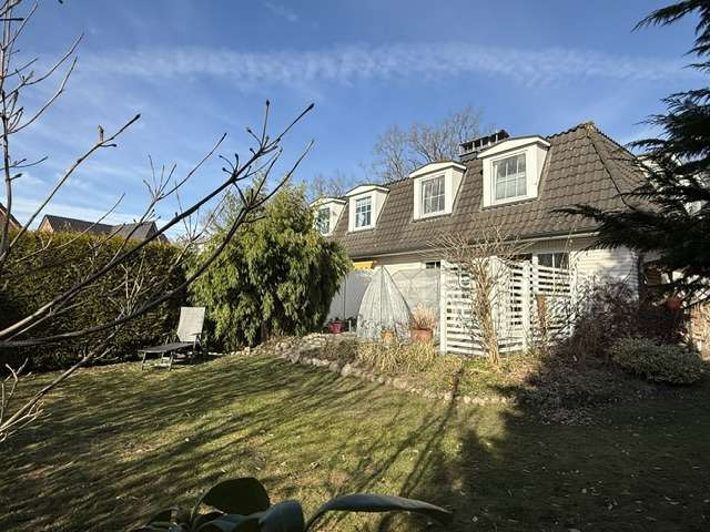 Einfamilienhaus Bargteheide - 4 Zimmer, 131 m&sup2;, 2.395&euro; | Angebot:26817850