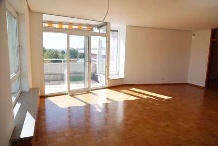 Wohnung Böblingen - 2.5 Zimmer, 99 m&sup2;, 1.230&euro; | Angebot:27116459