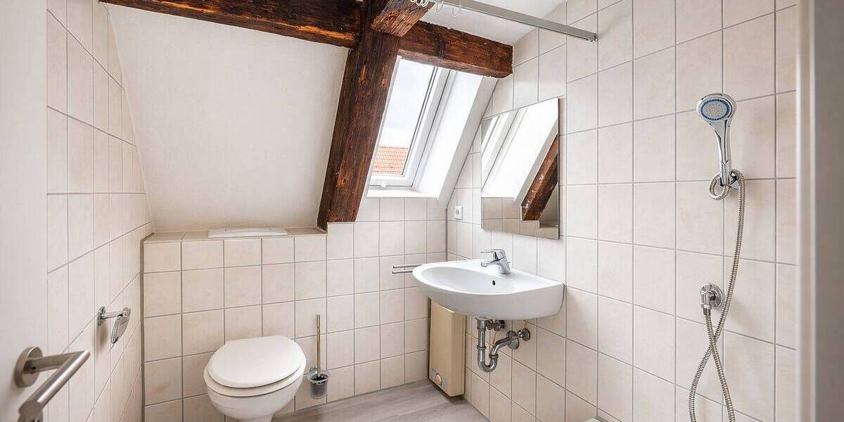 Doppelhaushälfte Stuttgart - Degerloch Degerloch - 6 Zimmer, 97 m&sup2;, 350.000&euro; | Angebot:26569595