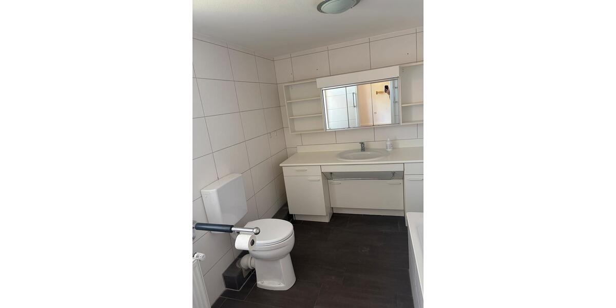 Einfamilienhaus Enger - 9 Zimmer, 200 m&sup2;, 335.000&euro; | Angebot:26396586