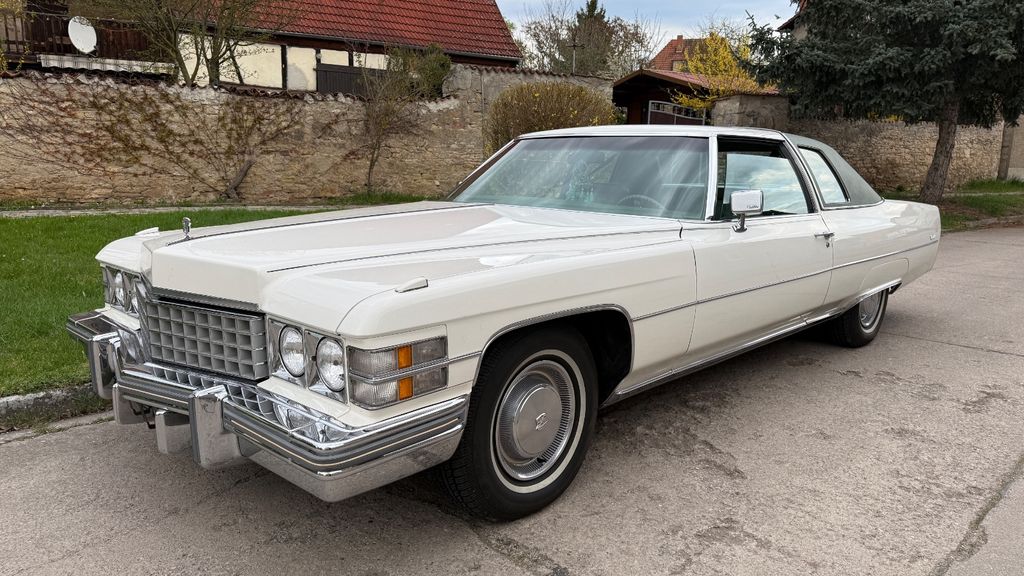 Cadillac Deville 32.500 km 27.850 &euro; An der Schmücke 06577