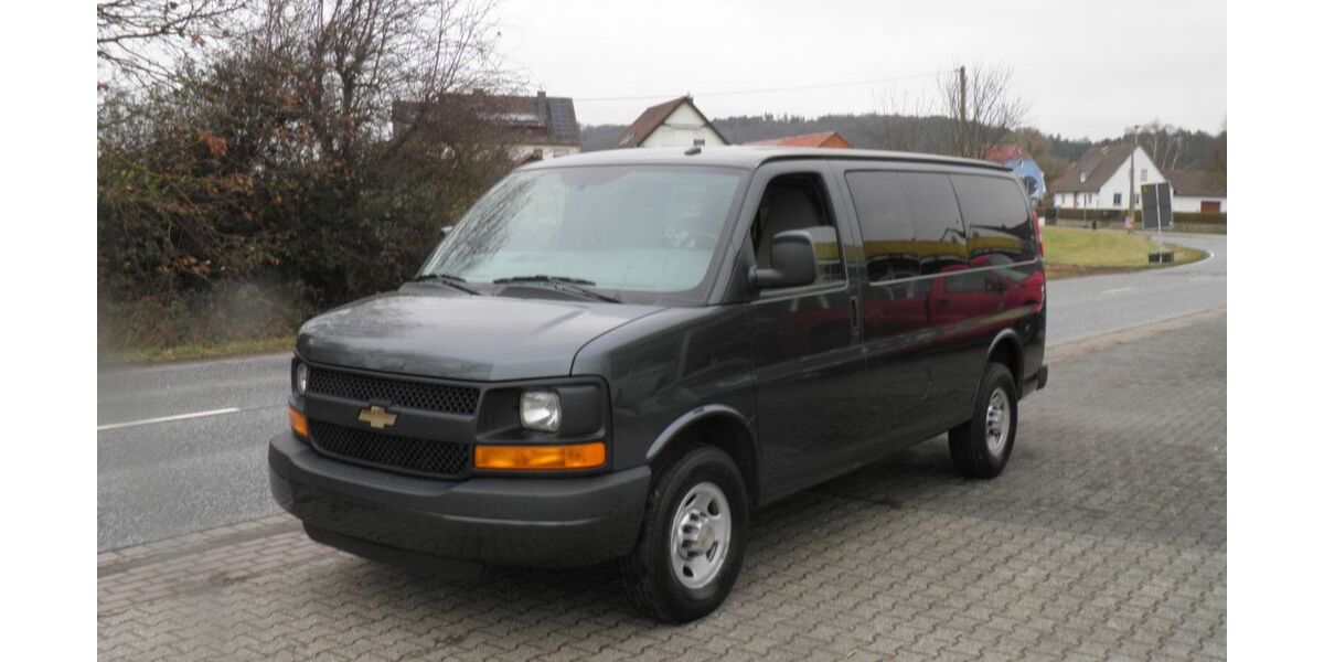 Chevrolet Express 24.363 km 29.500 &euro; Neuental 34599