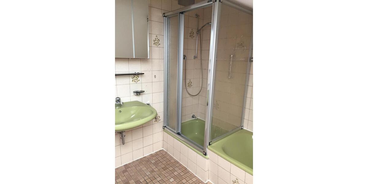 Dachgeschoßwohnung Titisee-Neustadt Neustadt - 2 Zimmer, 58 m&sup2;, 165.000&euro; | Angebot:26410219
