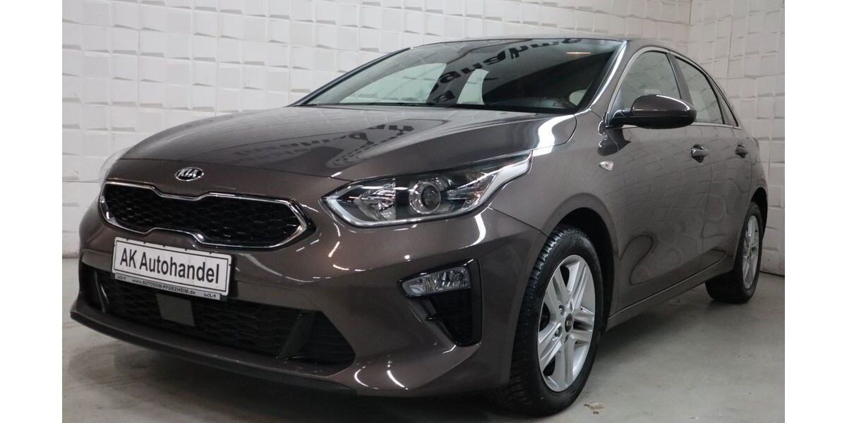 Kia ceed / Ceed 34.379 km 16.890 &euro; Freising bei München 85354
