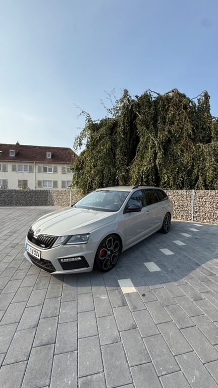 Skoda Octavia 127.500 km 19.000 € Rheinfelden 79618