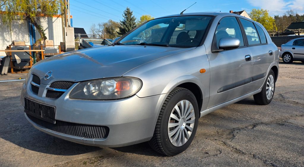 Nissan Almera 123.435 km 2.990 &euro; Fredersdorf - Vogelsdorf 15370