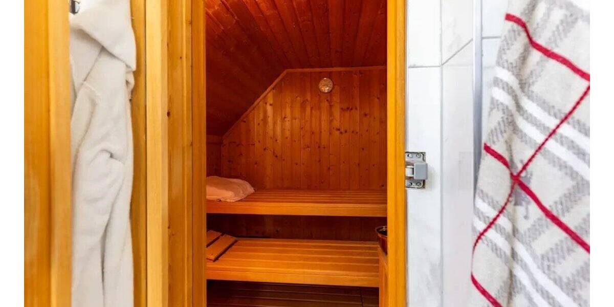 Etagenwohnung Barsinghausen - 7 Zimmer, 180 m&sup2;, 425.000&euro; | Angebot:26891710