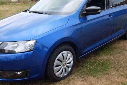 Skoda Rapid 61.000 km 11.999 &euro; Bautzen 02625