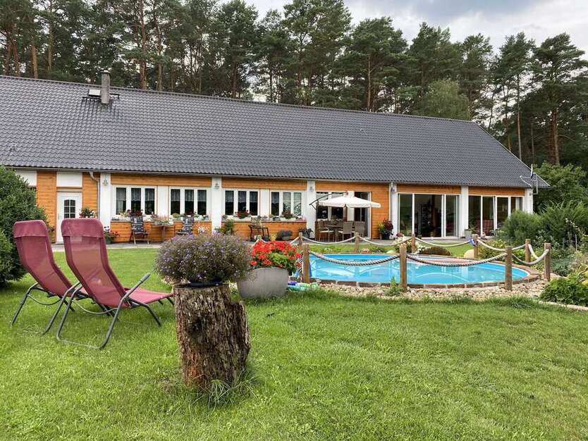 Haus zum Kaufen in Grünheide 795.000 € 370 m²
