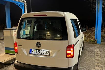 VW Caddy 225.000 km 12.000 &euro; München 81673