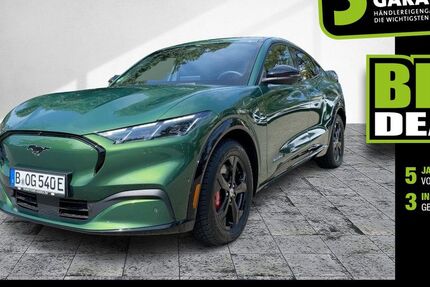 Ford Mustang Mach-E 22.000 km 41.940 &euro; Berlin 14167
