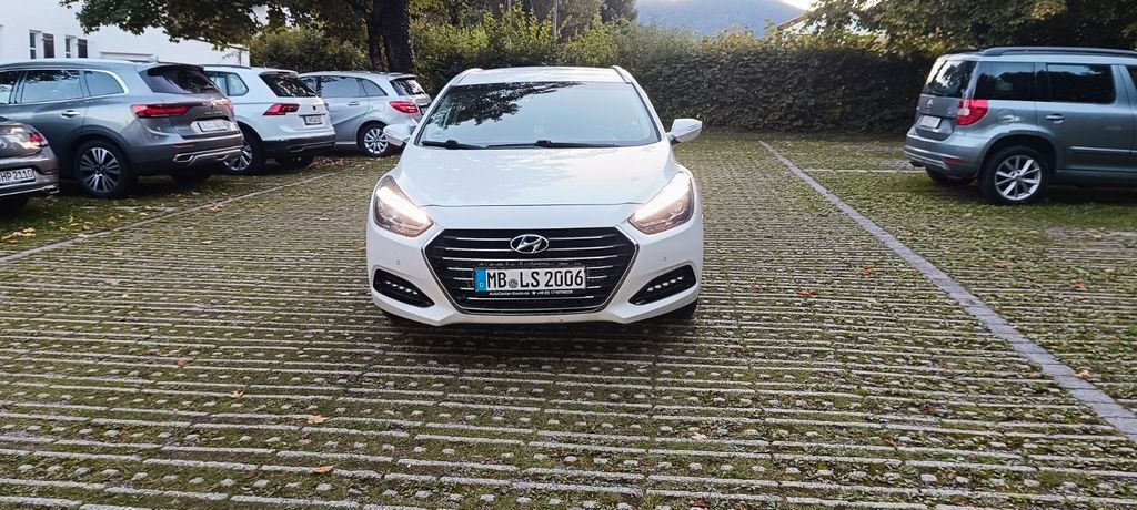 Hyundai i40 282.450 km 6.800 € Bad Wiessee 83707