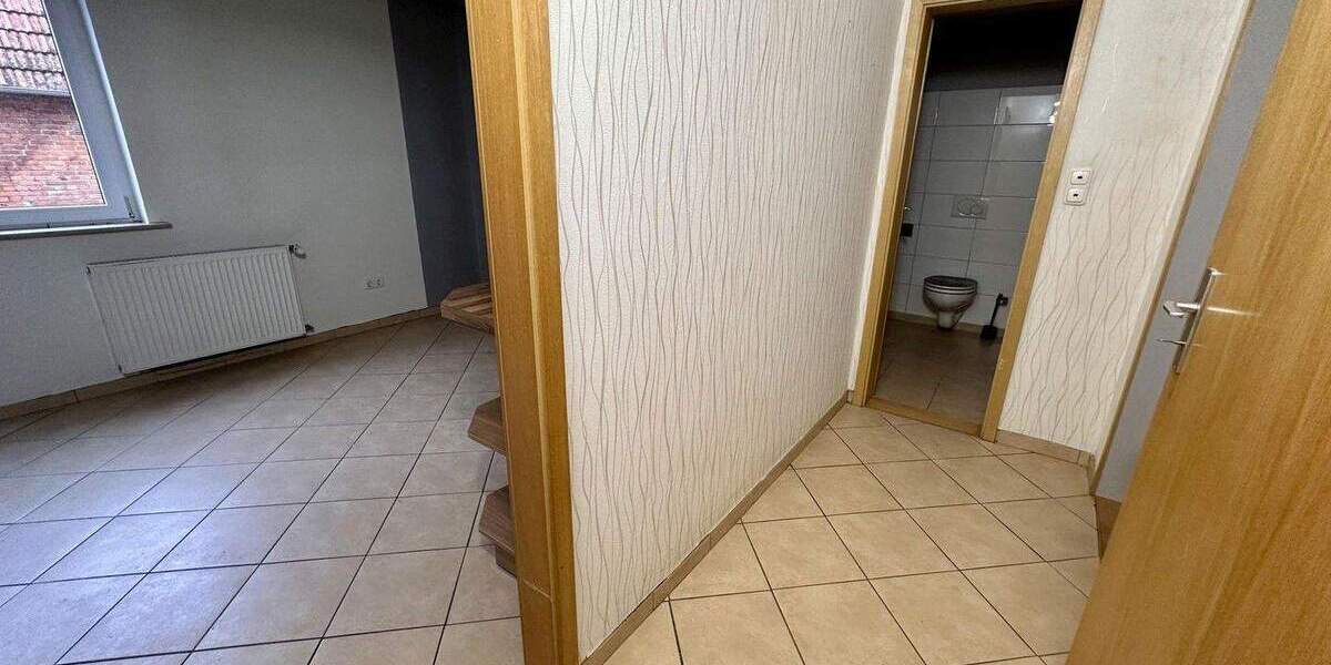 Modernisiertes Raumwunder (200m²) mit Kamin & neuem Standard - 25 Min. nach Kassel 6 zimmer