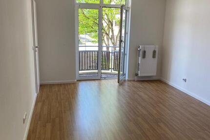 Wohnung Unterhaching - 1.5 Zimmer, 42 m&sup2;, 1.200&euro; | Angebot:25811084