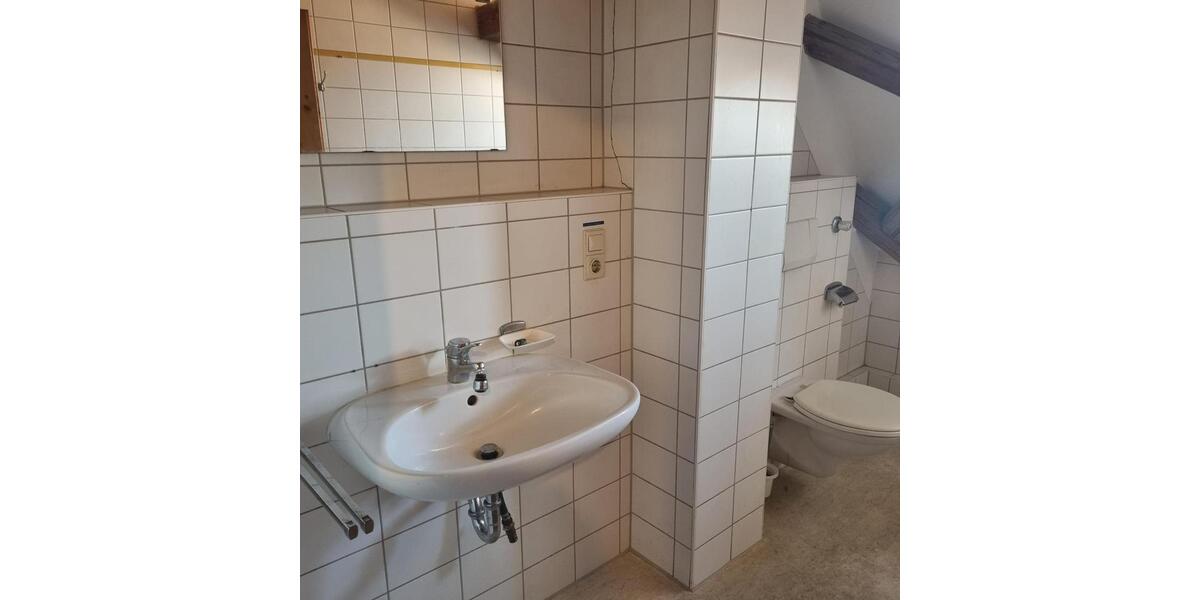 Dachgeschoßwohnung Wassertrüdingen - 2 Zimmer, 45 m&sup2;, 380&euro; | Angebot:26596690