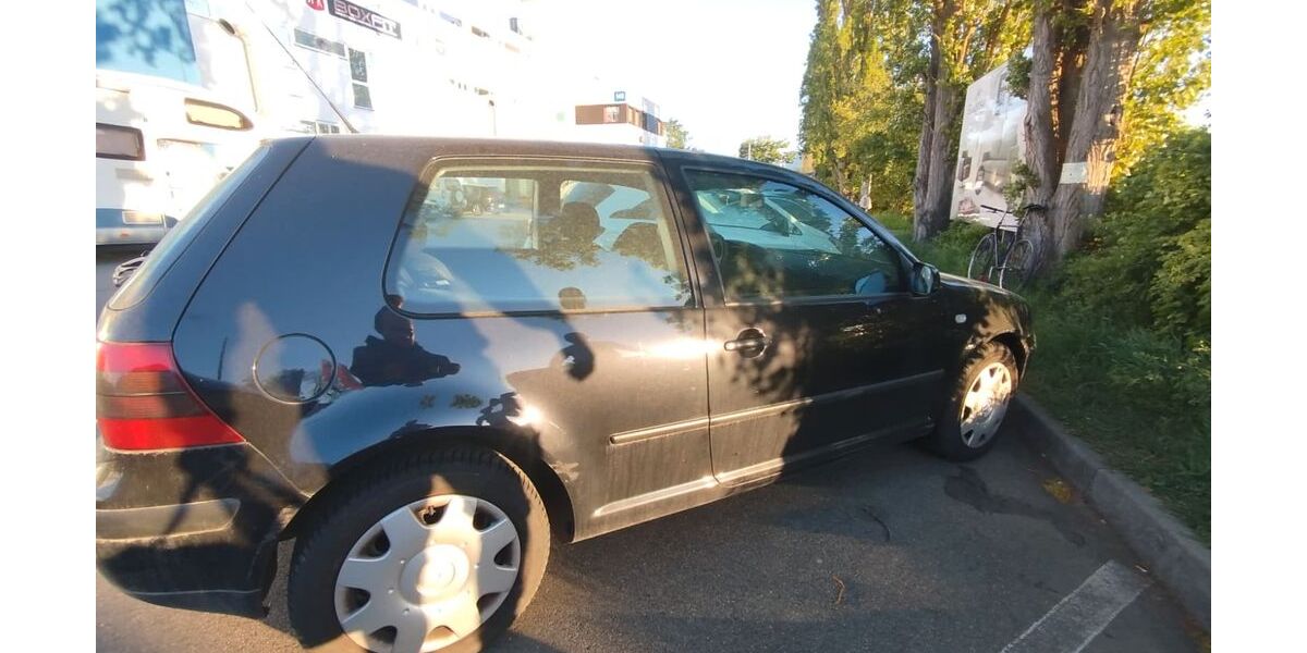 VW Golf 70.000 km 2.000 &euro; Regensburg 93059