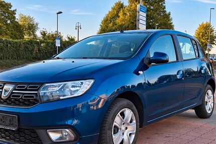Dacia Sandero 50.000 km 6.890 &euro; Berlin 13089