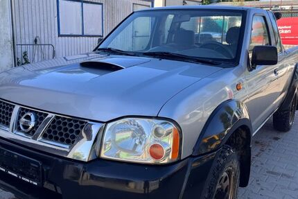 Nissan Navara 161.358 km 5.990 &euro; Berlin 14167