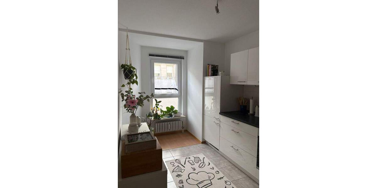 Etagenwohnung Fürth Südstadt - 2 Zimmer, 72 m&sup2;, 640&euro; | Angebot:25563302
