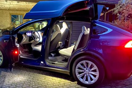 Tesla Model X 80.060 km 40.000 &euro; Schmalfeld 24640